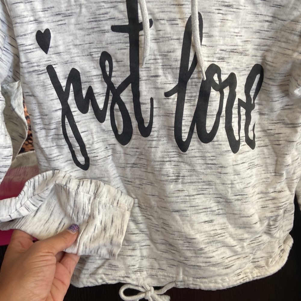 On fire hoodie size small cropped string adjustable just love